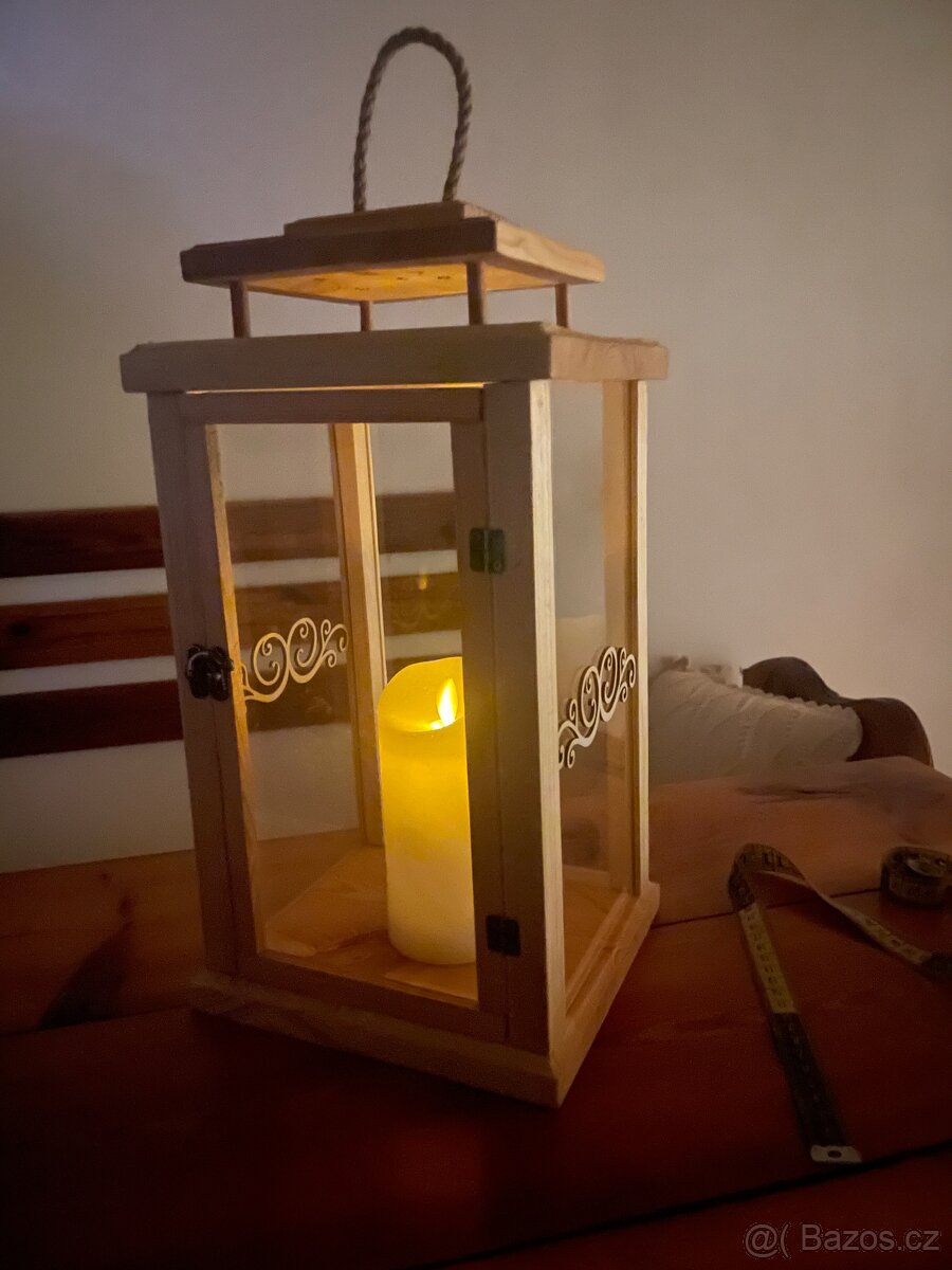 Dřevěná lucerna