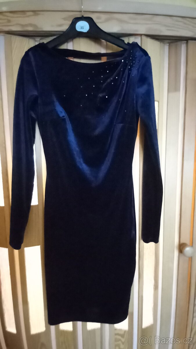 Tmavě modré sametové šaty Orsay, vel. XS