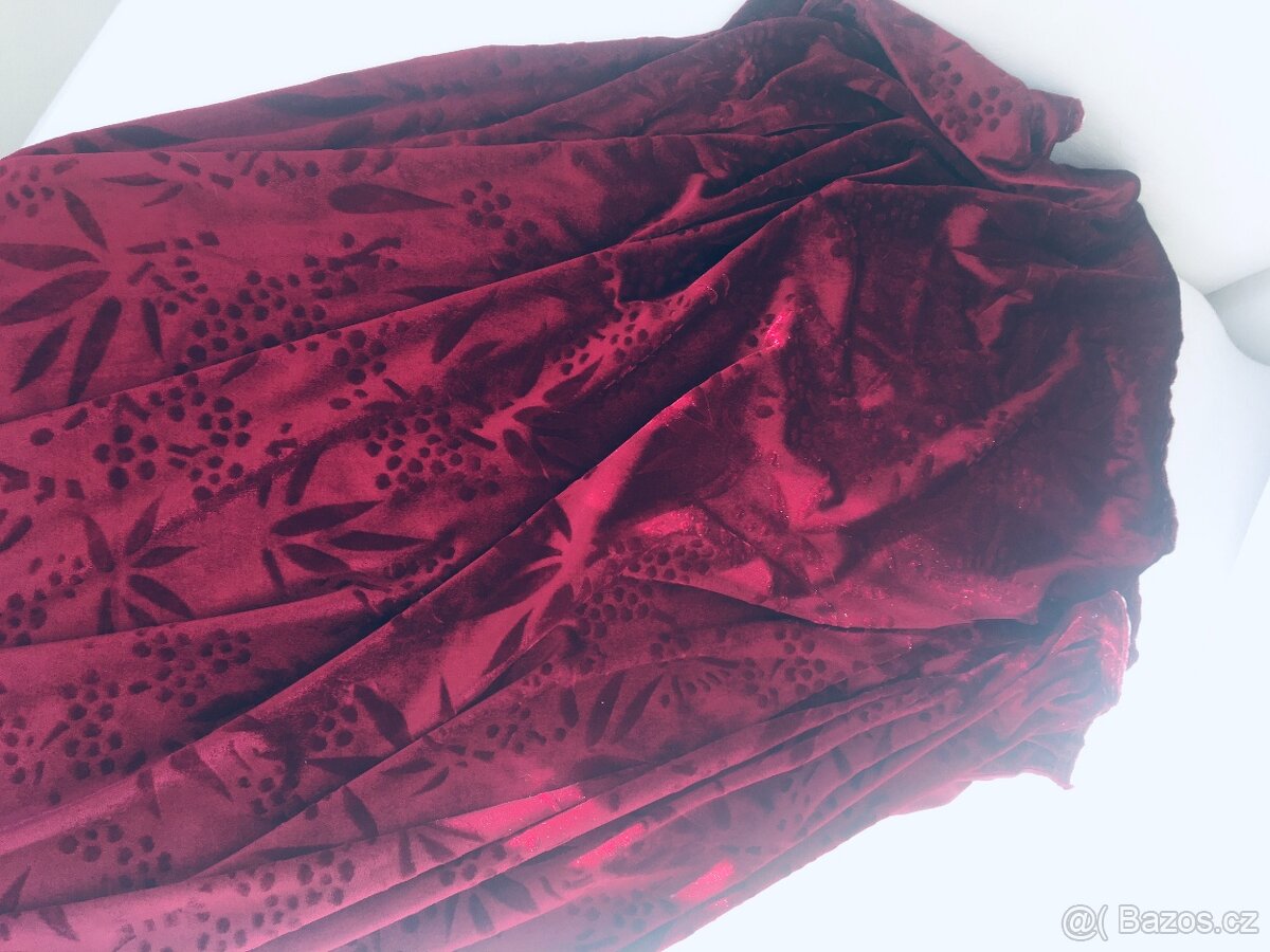 Zatemňovací závěs š.160 x d. 170cm