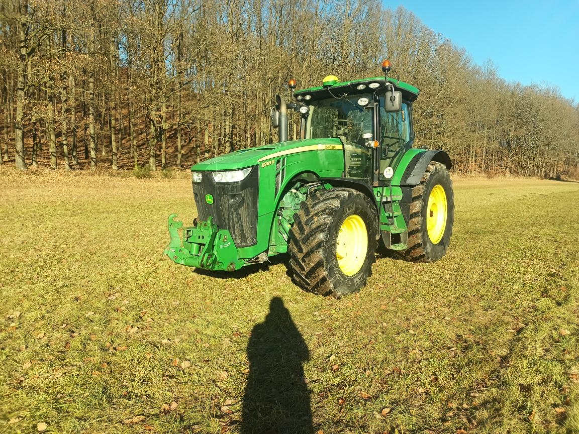 TRAKTOR JOHN DEERE 8285R