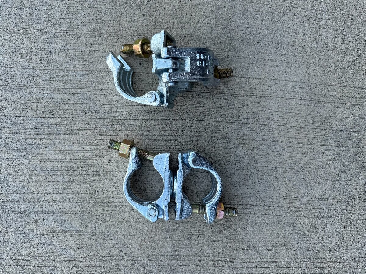 Prodám spojky, patky a další díly lešení