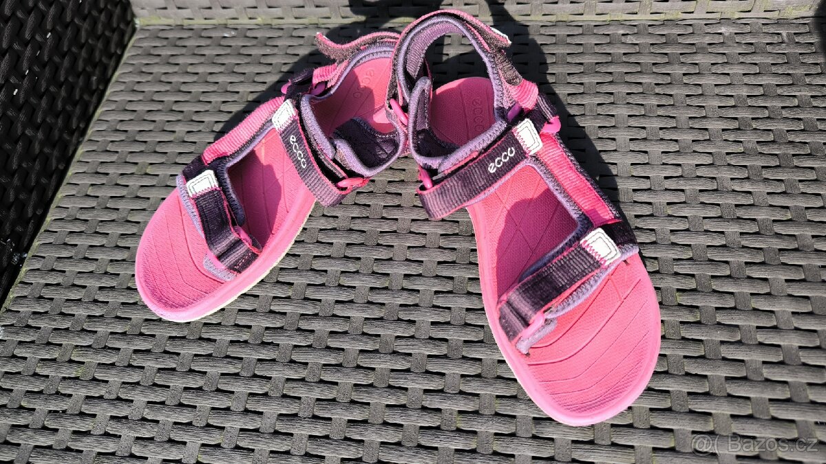 Dívčí sandály ECCO vel. 31 a 32