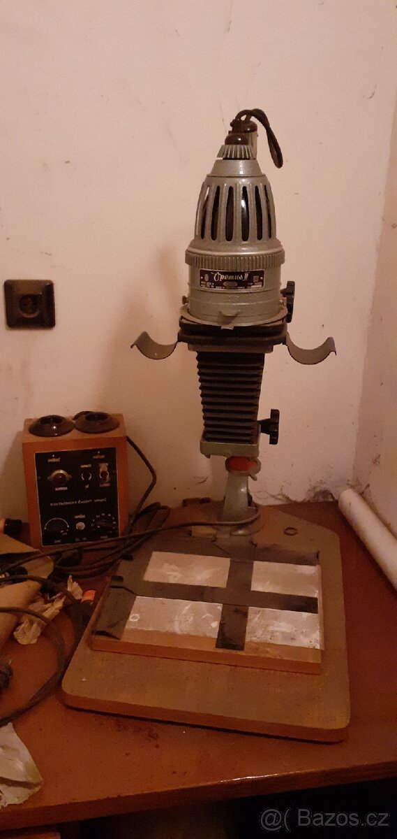 Zvětšovací přístroj Opemus 2 s příslušenstvím