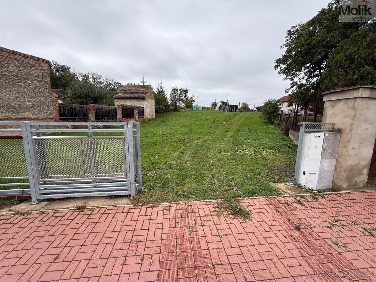 SLEVA: Prodám dům a stavební pozemek