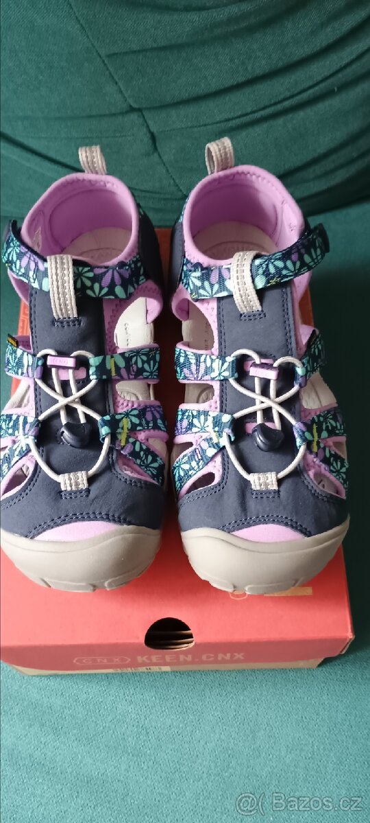 Keen seacamp letní sandálky vel.38