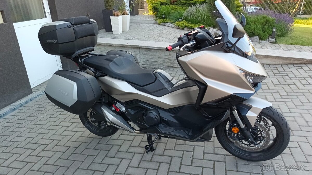 BOČNÍ KUFRY NA MOTORKU SHAD SH35