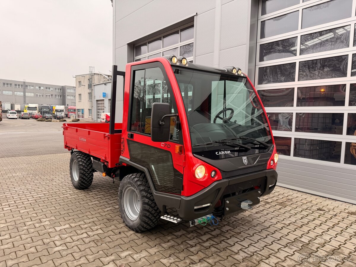 Multifunkční vozidlo Caron C70 4x4 - 3-stranný sklápěč