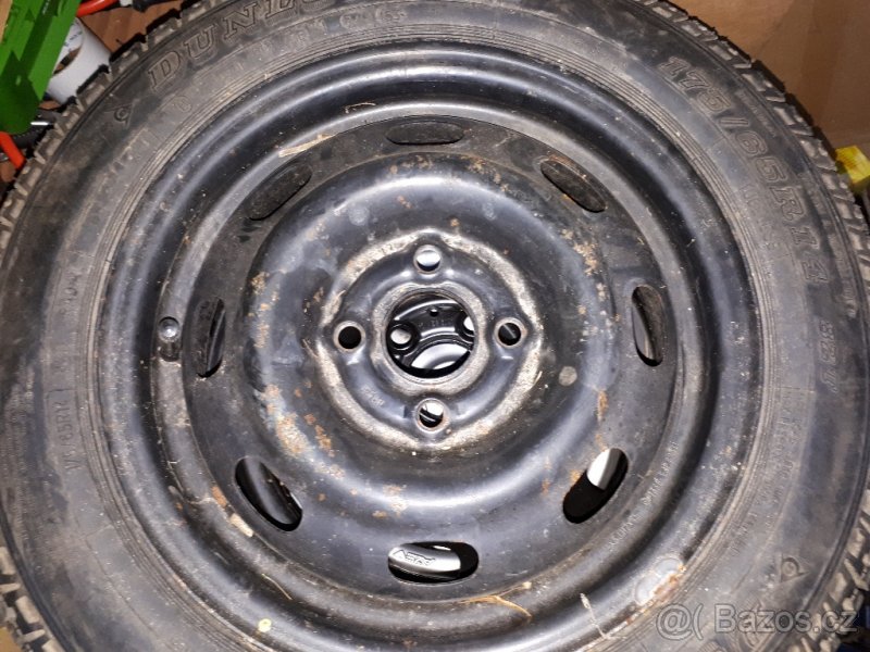 rezerva 4x100 s pneu Dunlop