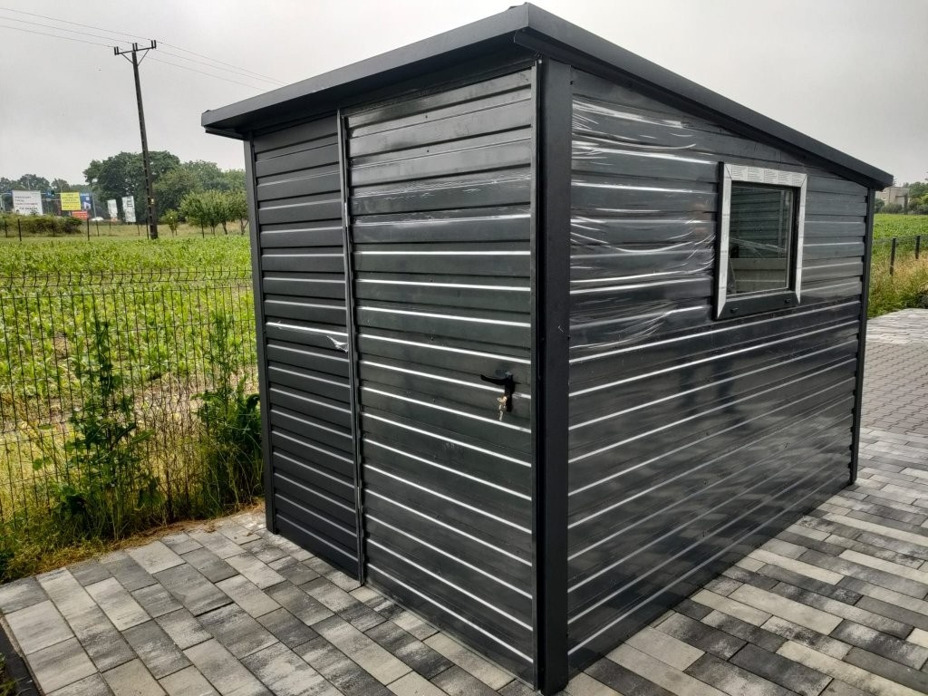 Garážový box 2x3m.