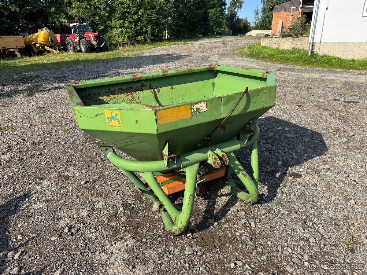 Rozmetadla průmyslových hnojiv