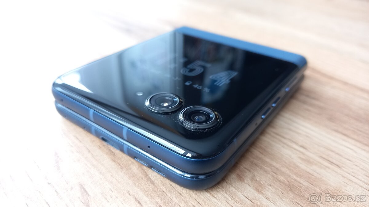 Razr 60