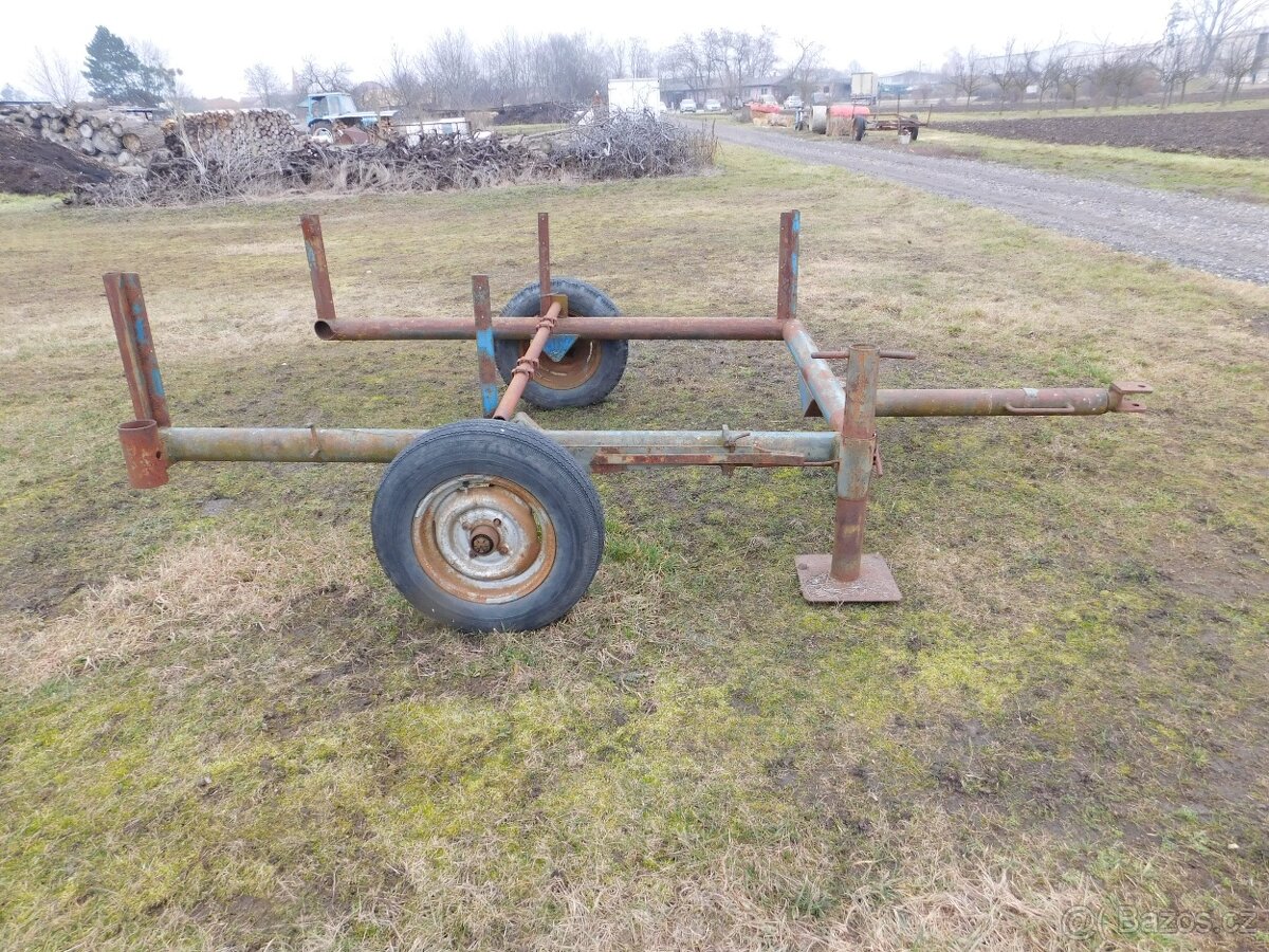 Dvoukolak za traktor malotraktor