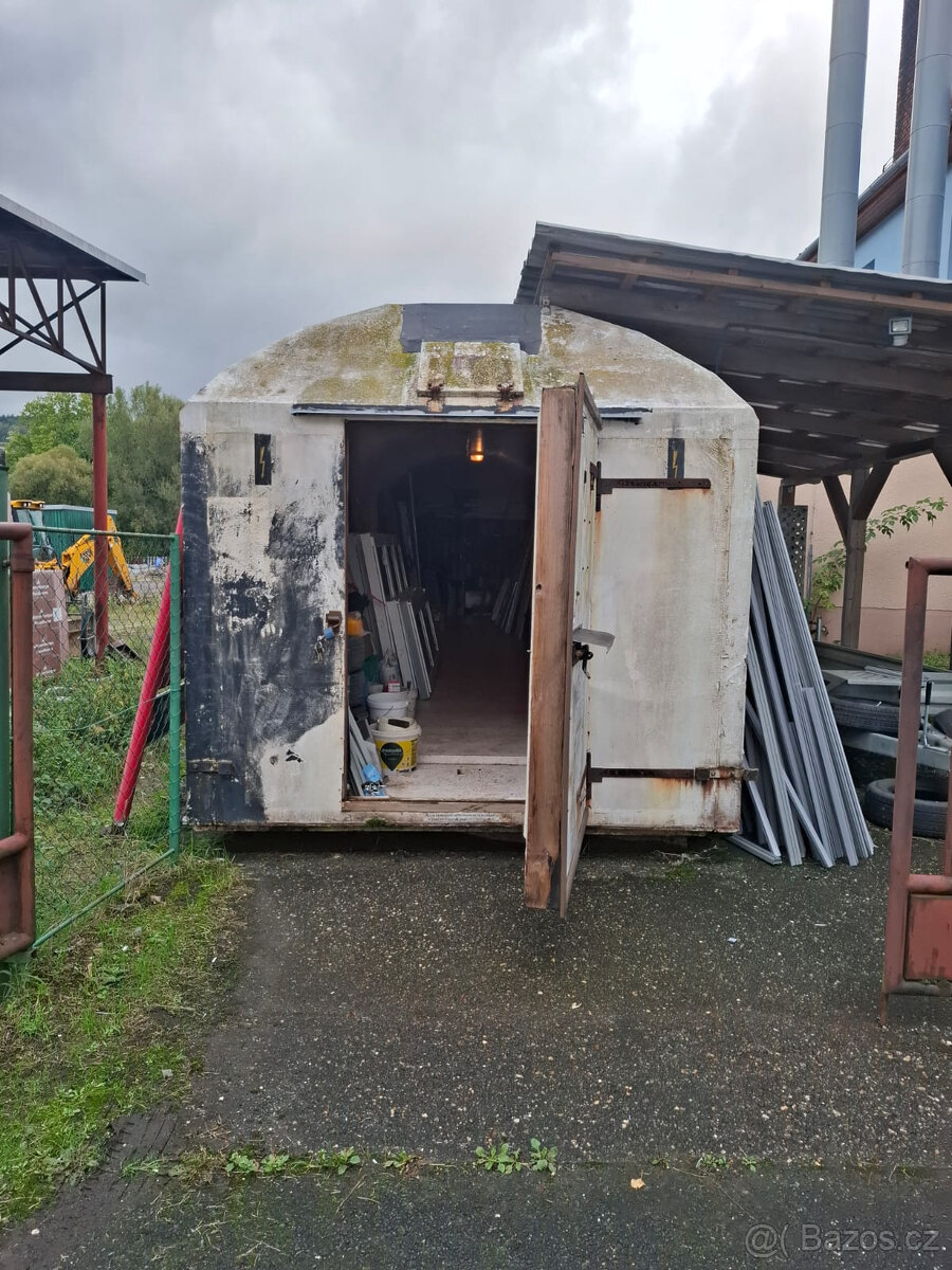 Zateplený vagon (laminát)TOP STAV