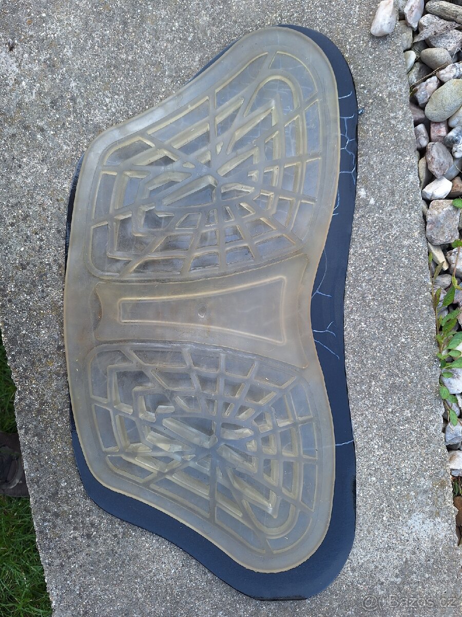 Korekční gelová podložka