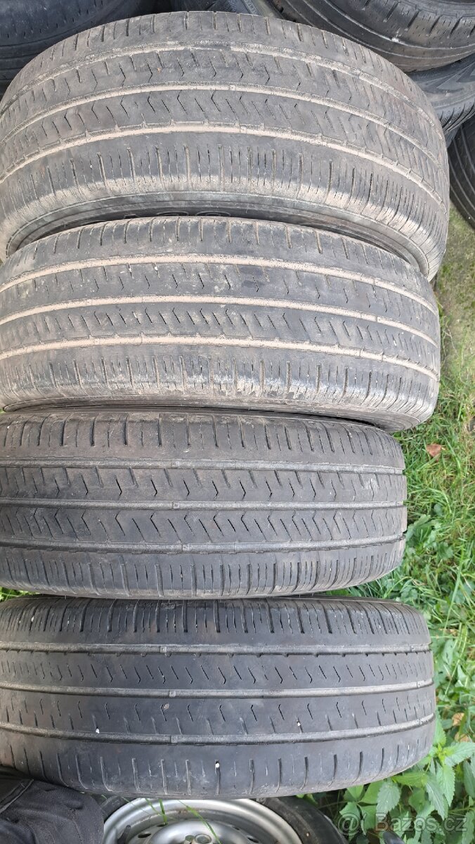 215/65r16 C