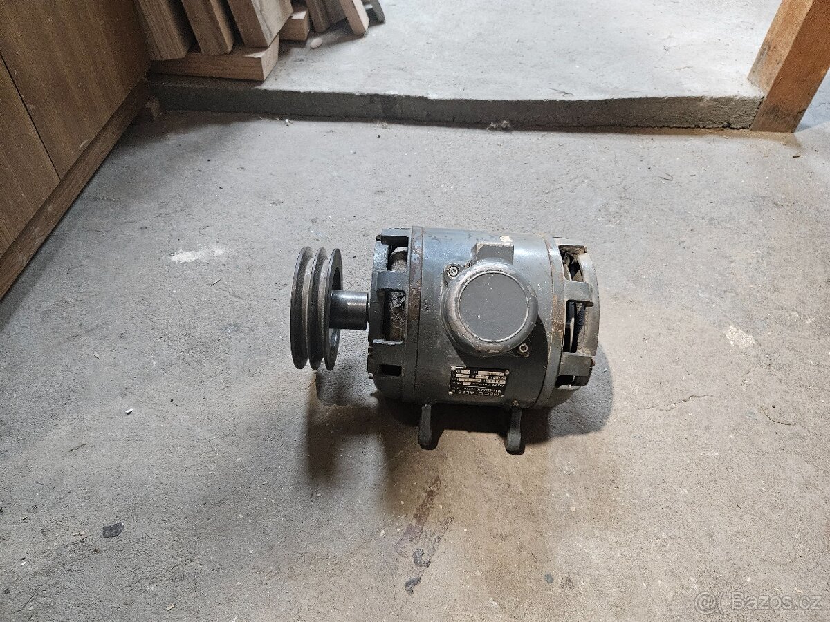 Prodám elektromotor 3f.