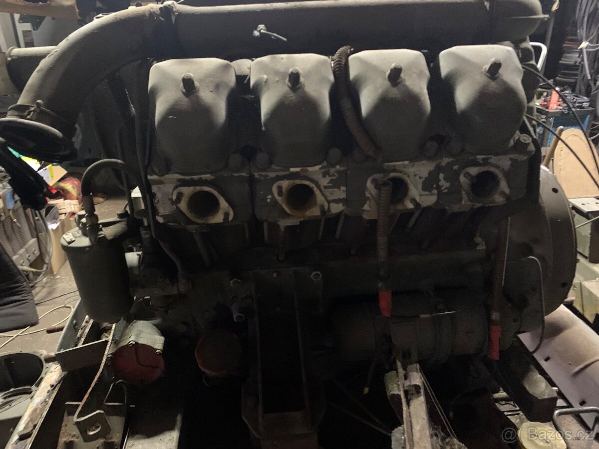 Motor Tatra 138