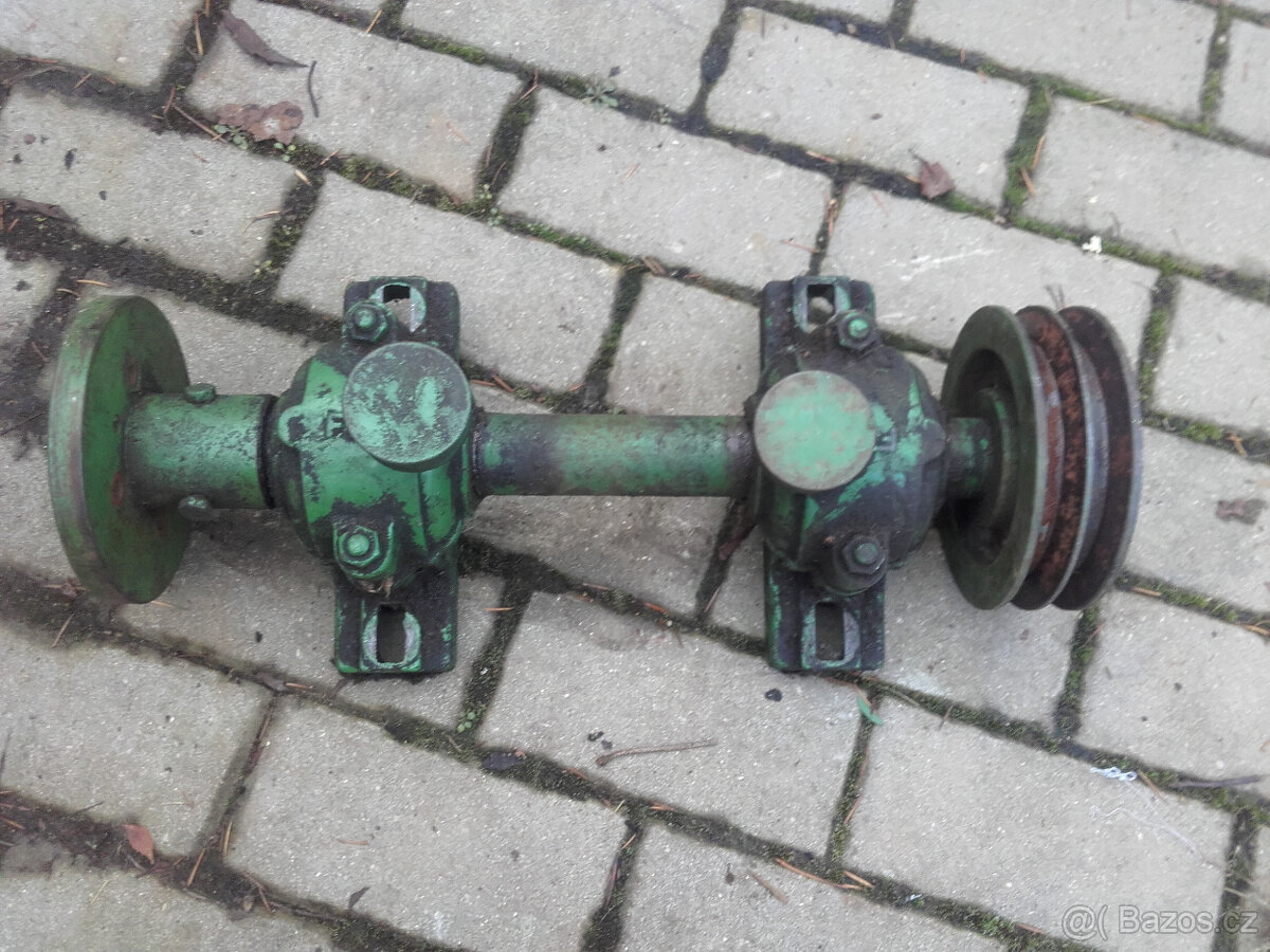 hřídel s domečky na štípačku