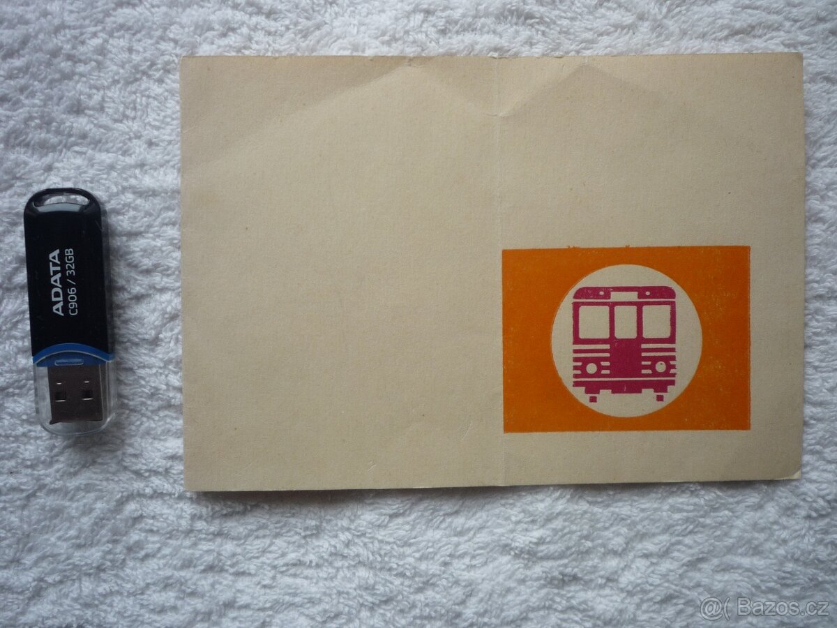 Pozvánka velikosti pohlednice.