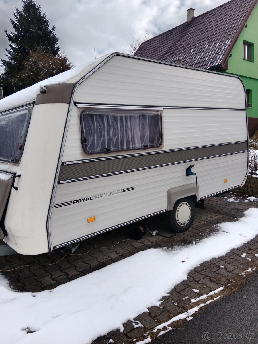 Karavan Avento 395