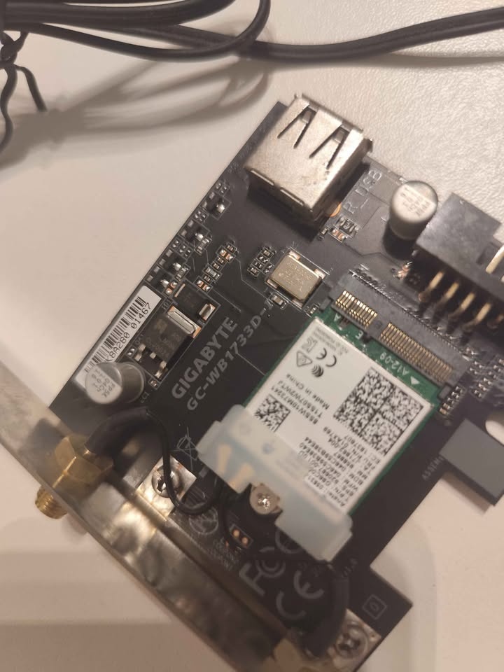 Síťová karta GIGABYTE GC-WB1733D