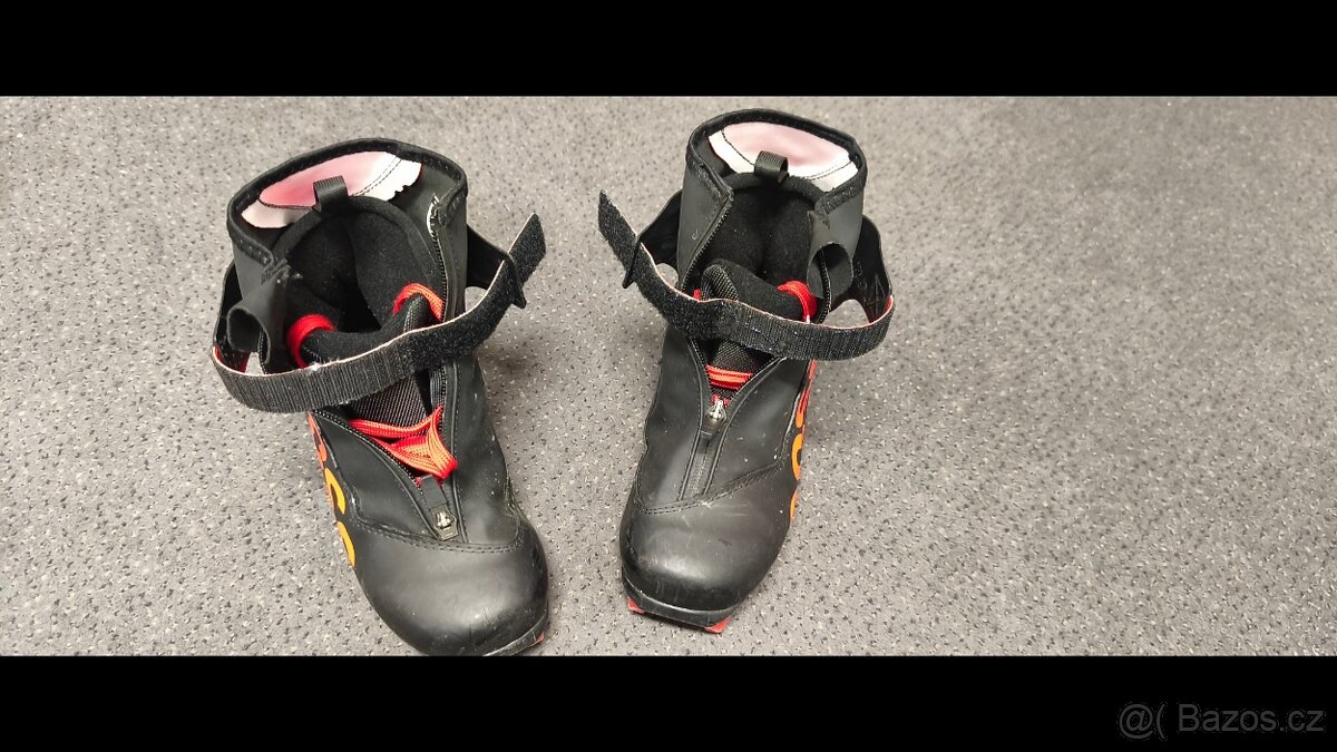 Boty na běžky velikost 33