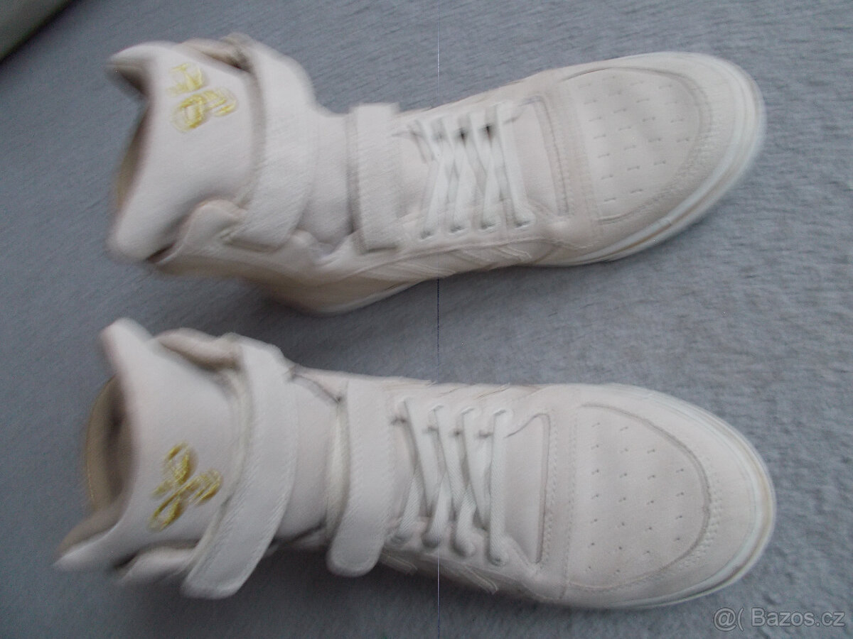 Dámské kotníkové boty zn.hummel