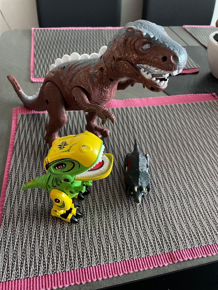 Dinosauři balíček - 6dinosaurů,kniha,dino pistole