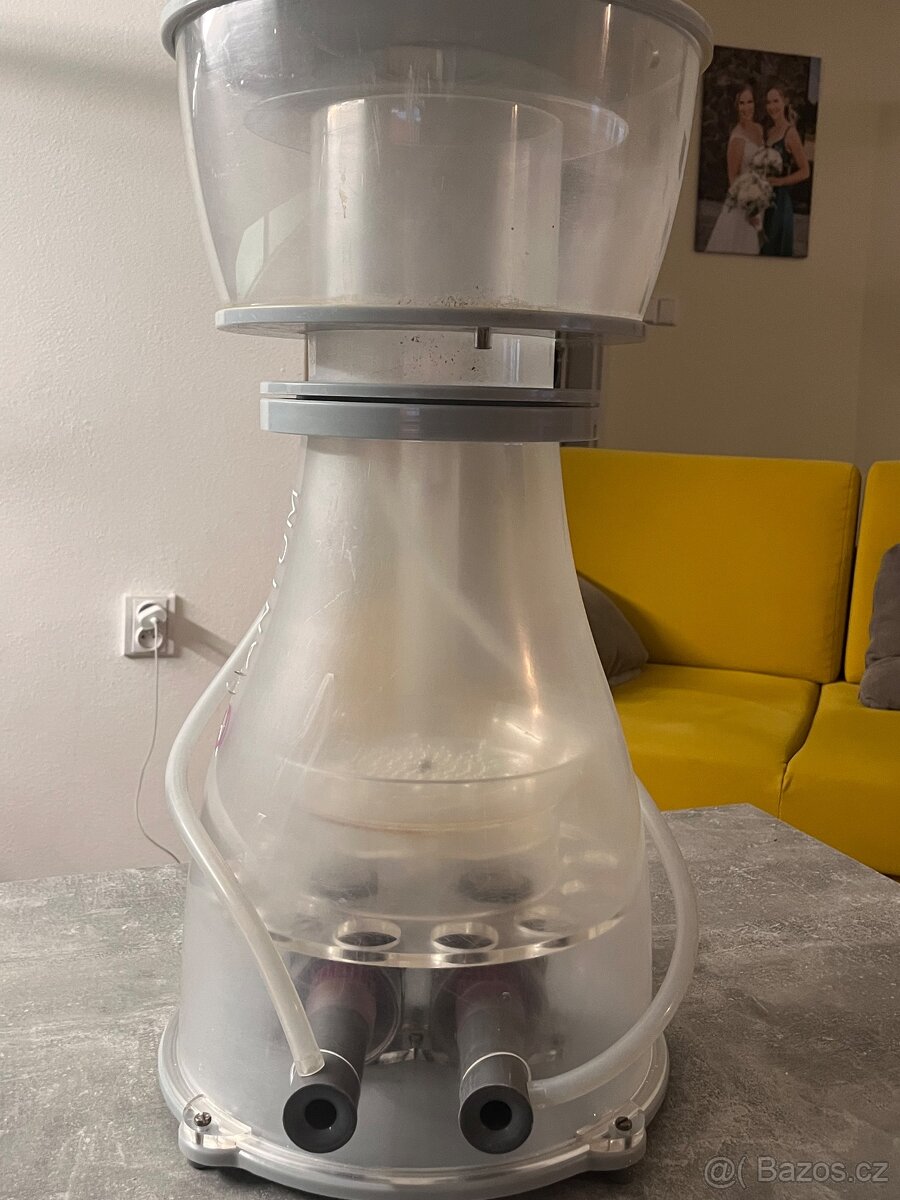 Skimmer - odpěňovač