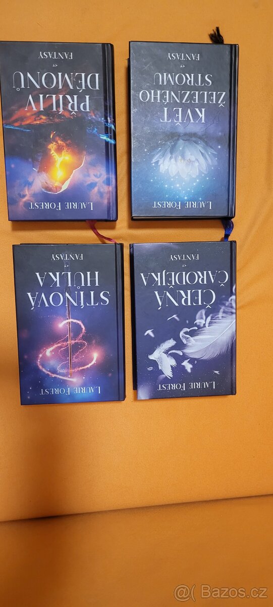 Serie Cerna carodejka