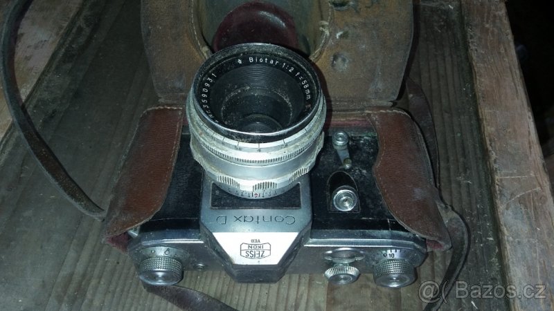 Fotoaparát- ZEISS IKON Contax D,atd..