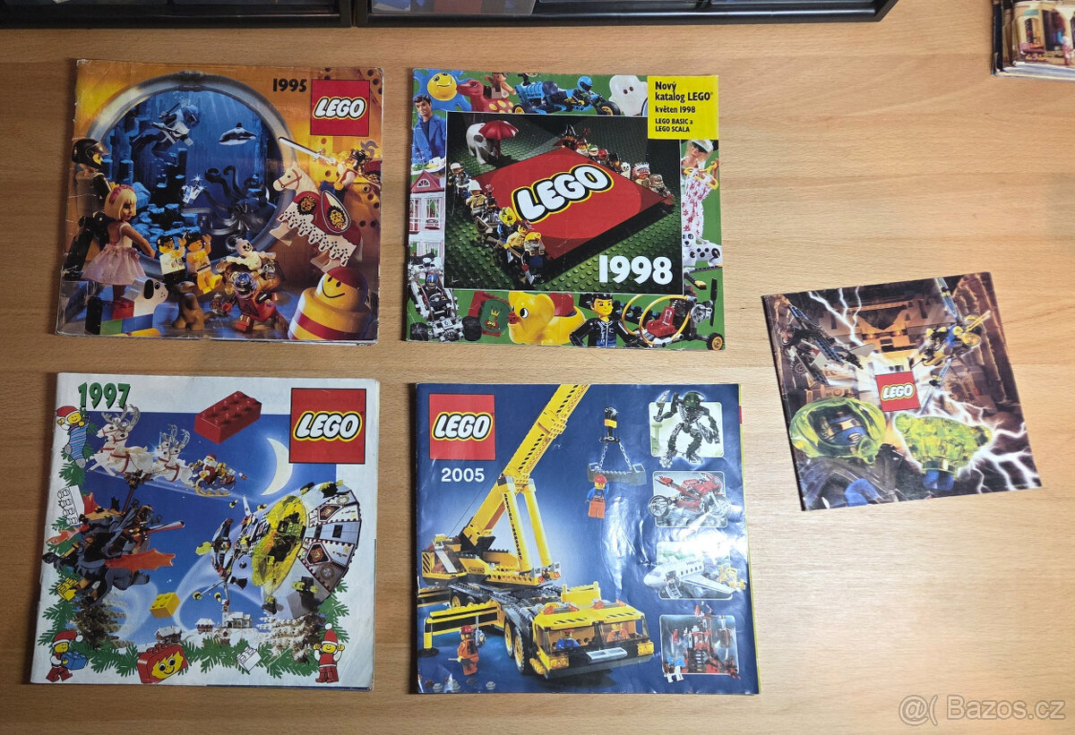 Lego katalogy 1995, 1997, 1998, 2005, 2016, 2022