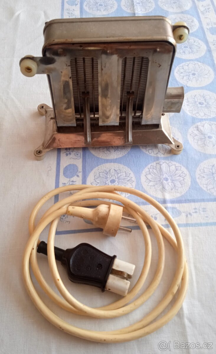 Prodám starožitný topinkovač typ 87 - funkční