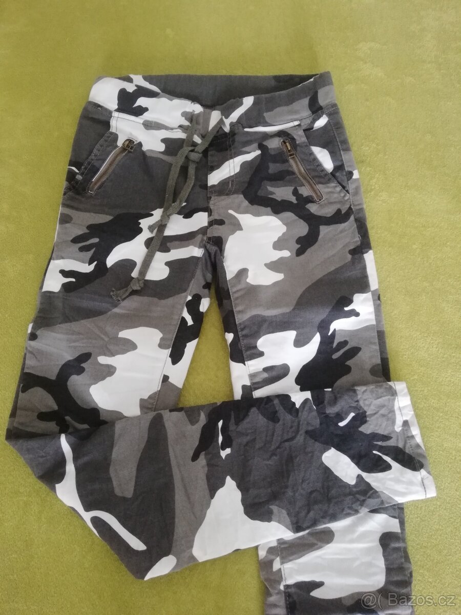 Damske kalhoty vel. S