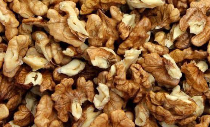 ořechy loupané