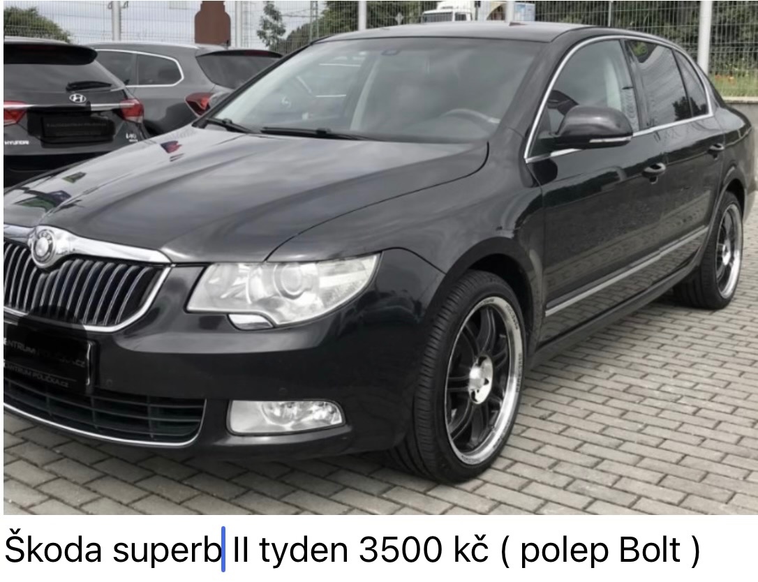 Řidič alternatívneho jezdeni taxi BOLT & Uber