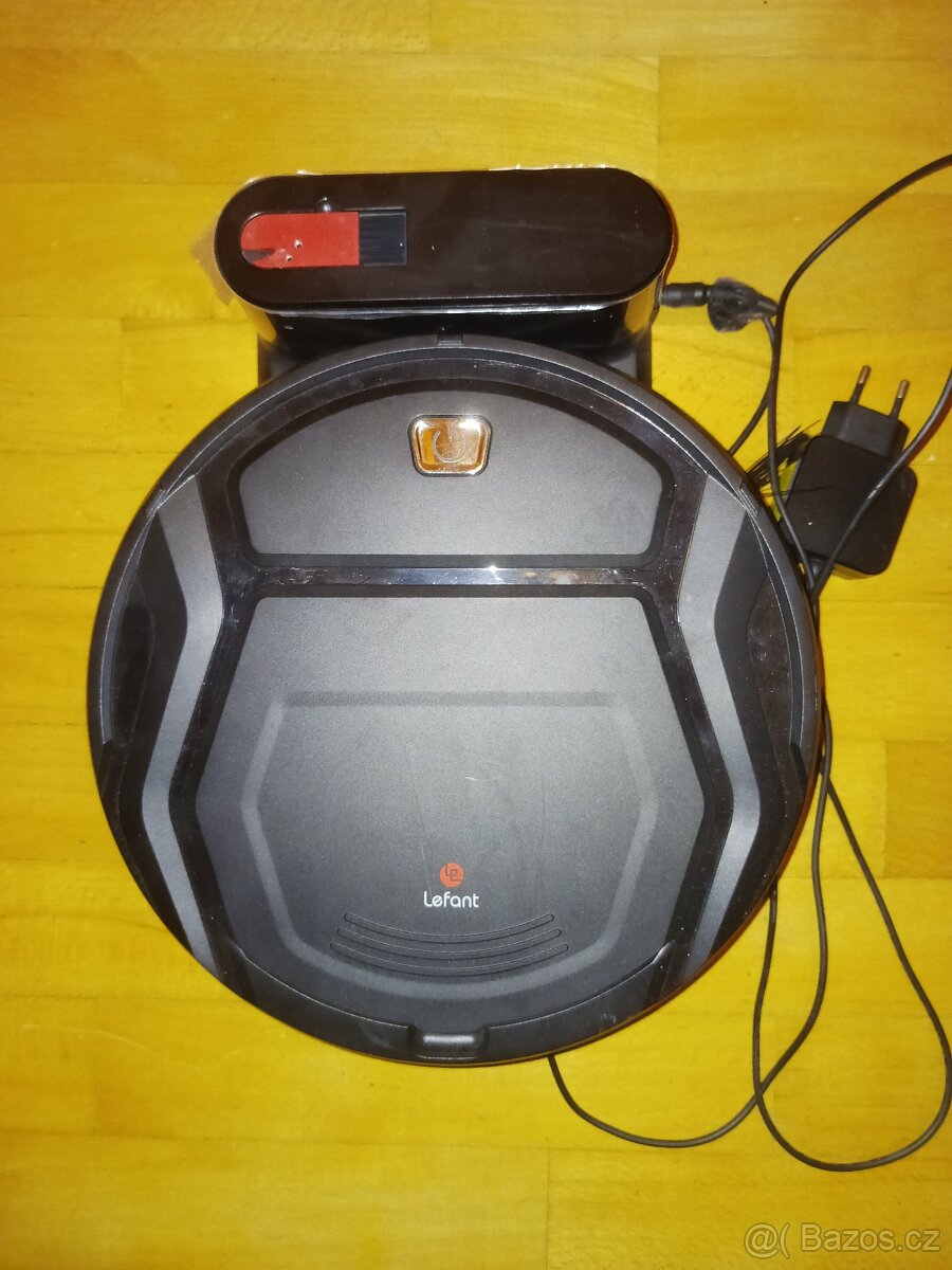 Robotický vysavač Lefant M201