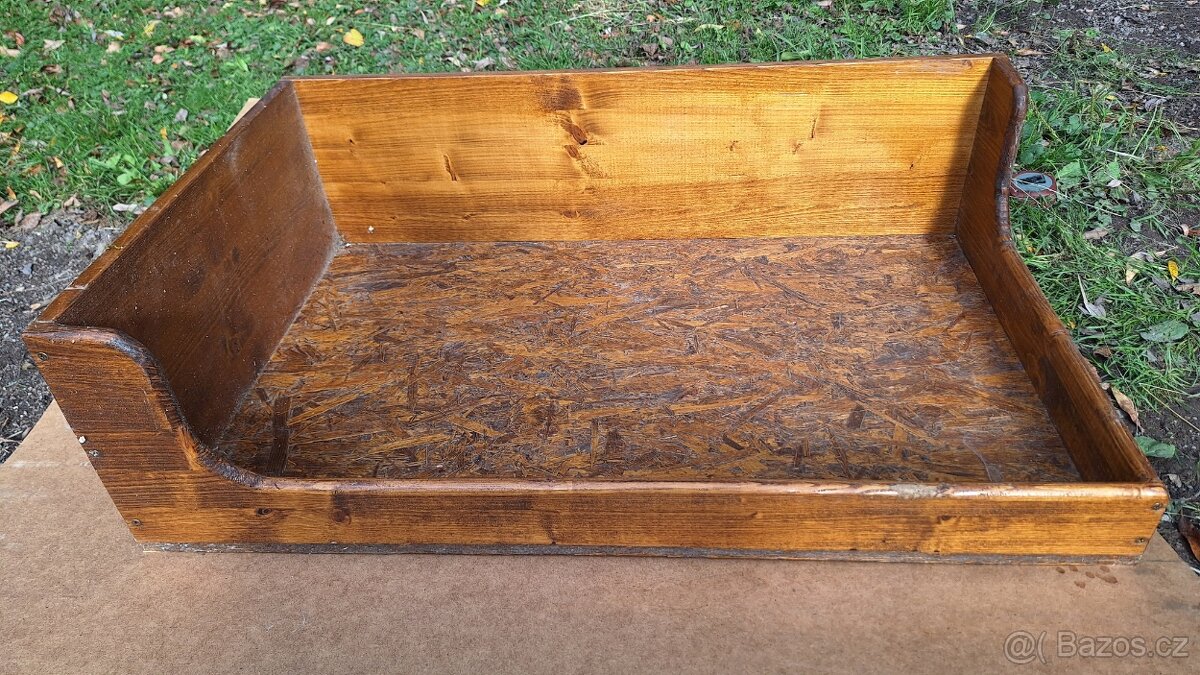 Bytelný psí pelech