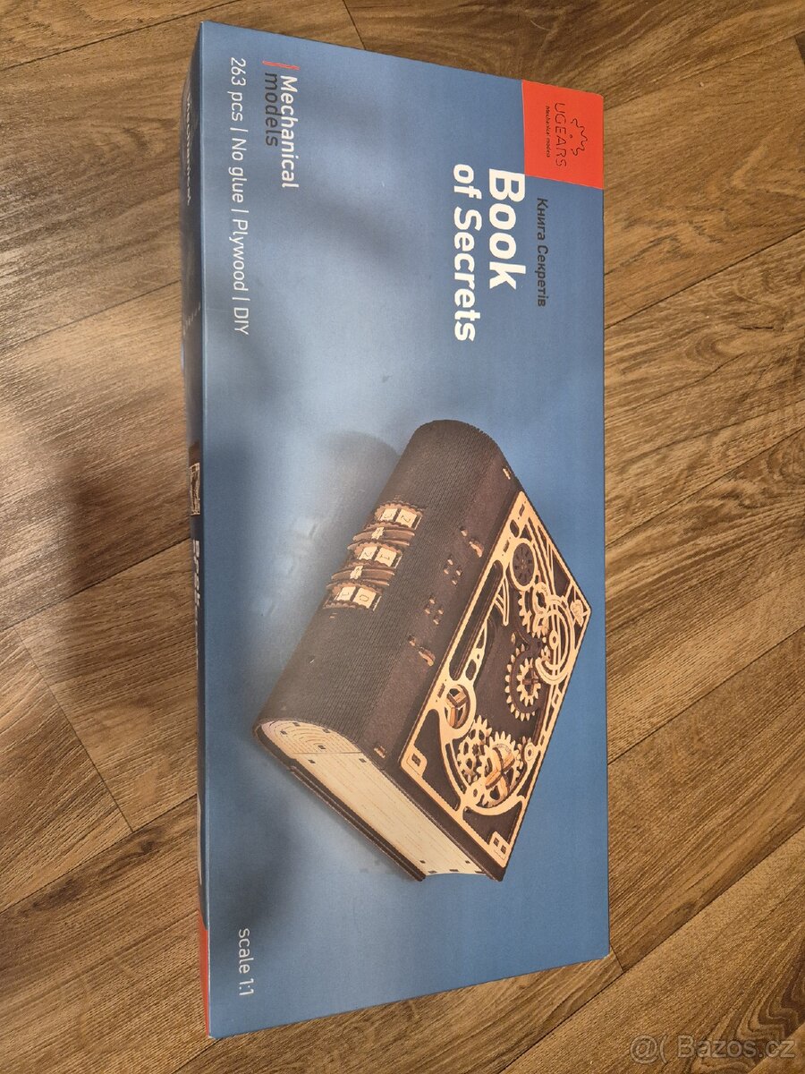 Dřevěný 3D MODEL Kniha tajemství UGEARS UG70265