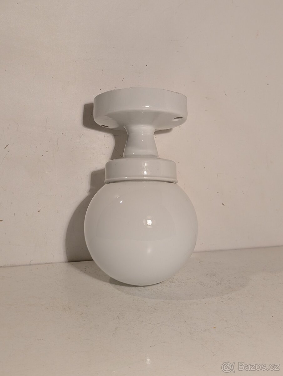 Art Deco porcelánová stropnice lustr bílé stínidlo