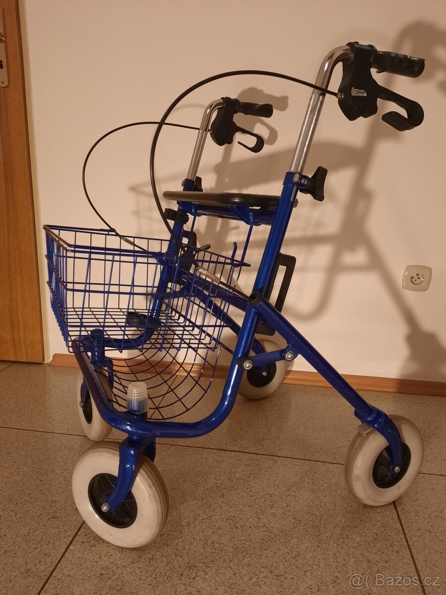 DMA čtyřkolové chodítko super stav