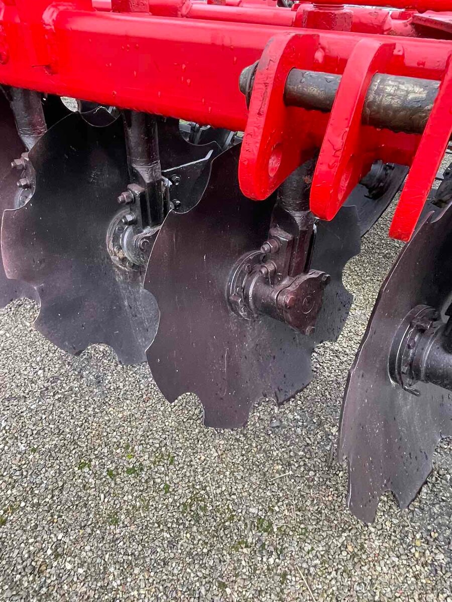 Podmítač, Disker 3.0m.těžký. Náhradní díly na podmítače.