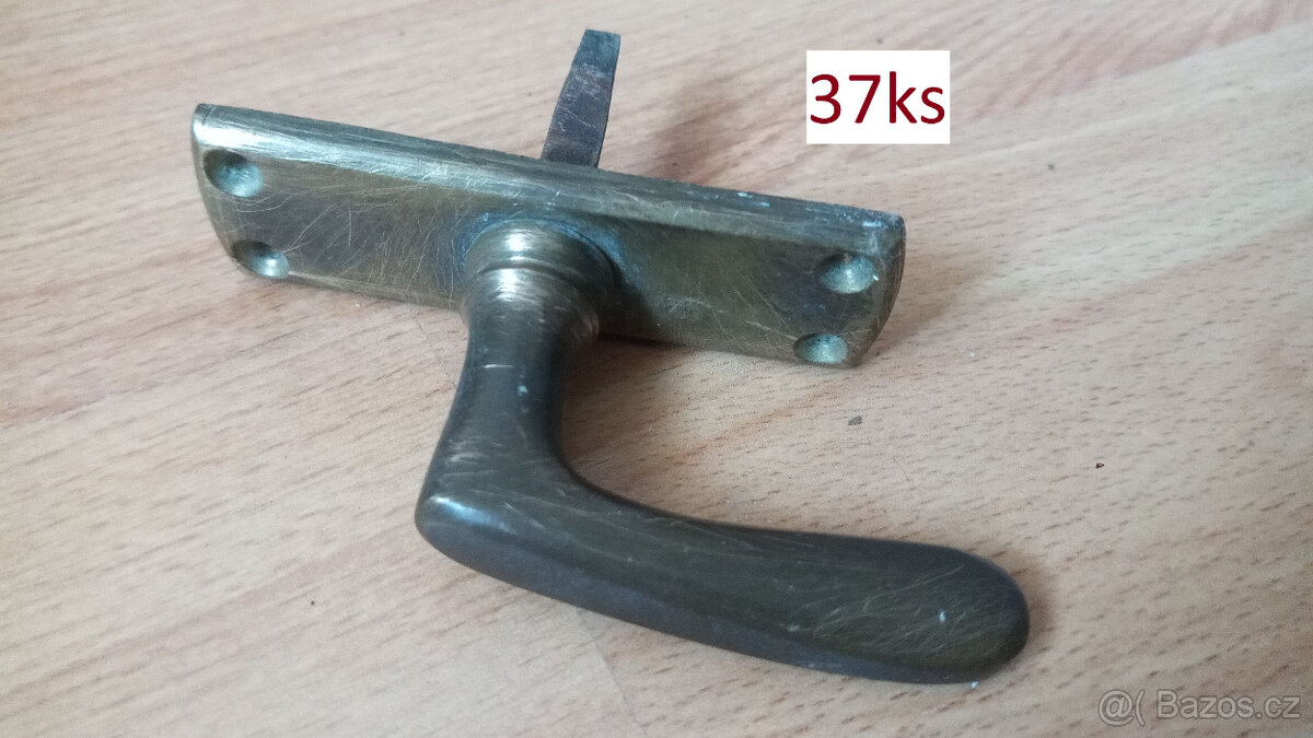 Mozazné okenní kování - klička