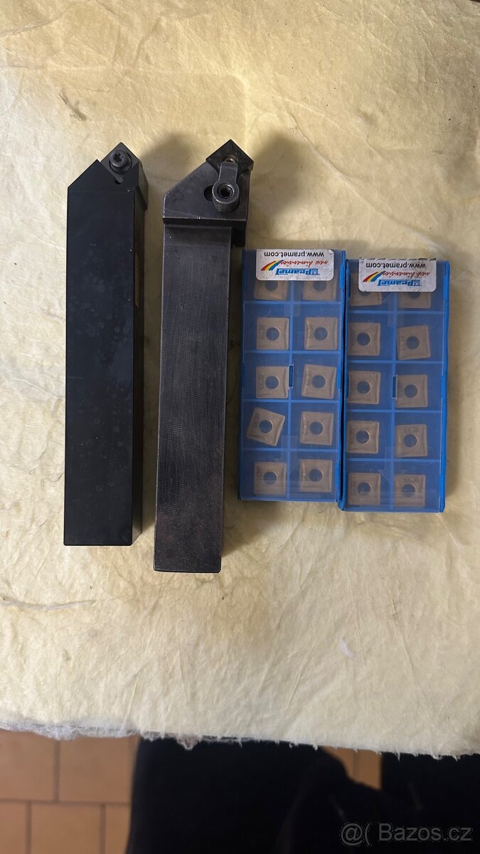 Soustružnické nože + destičky SNMG120408