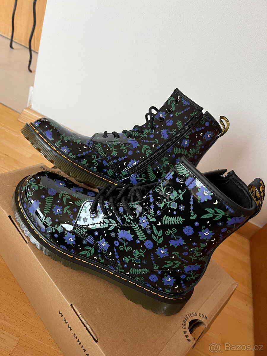 dívčí boty Dr. Martens - Mystic Floral