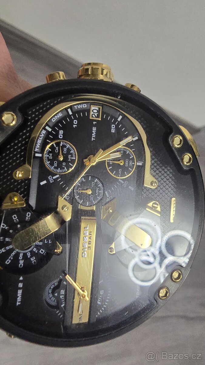 Prodám pánské hodinky DIESEL Mr. Daddy 2.0 DZ7333