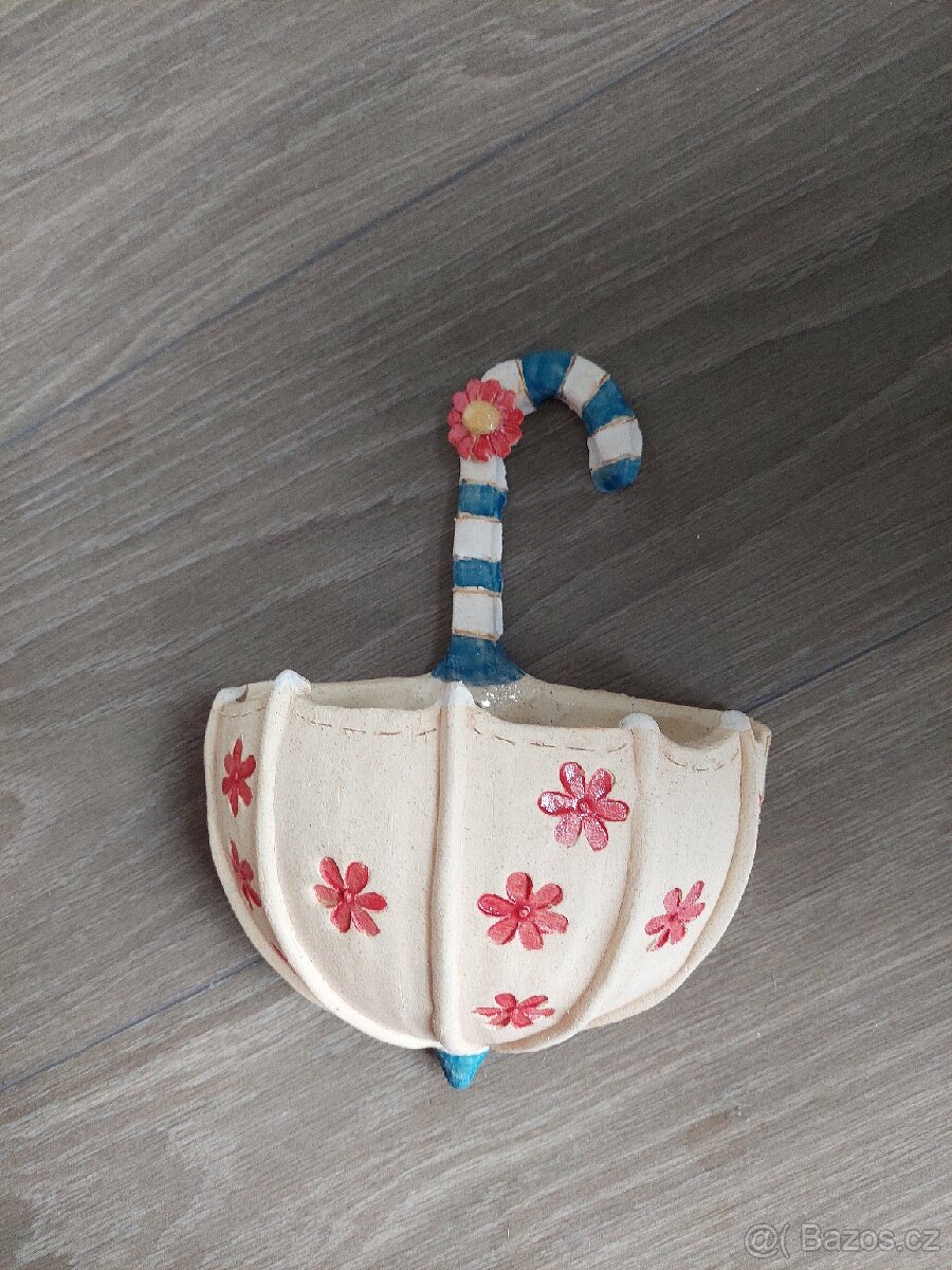 Keramická dekorace deštník