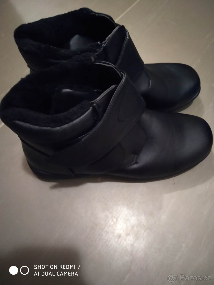 Nové, dámské zimní boty s kožíškem