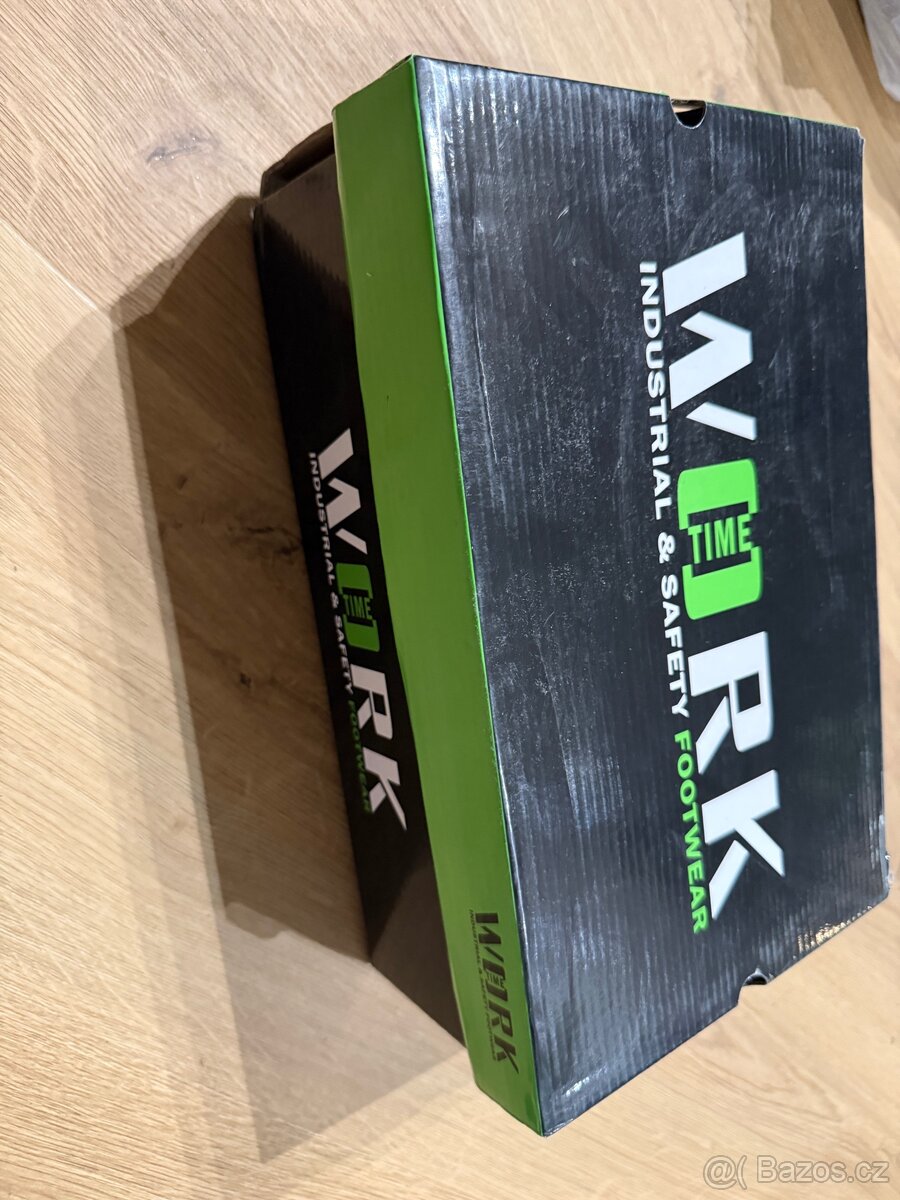 Nove kožené Pracovni boty vel 42 a 43