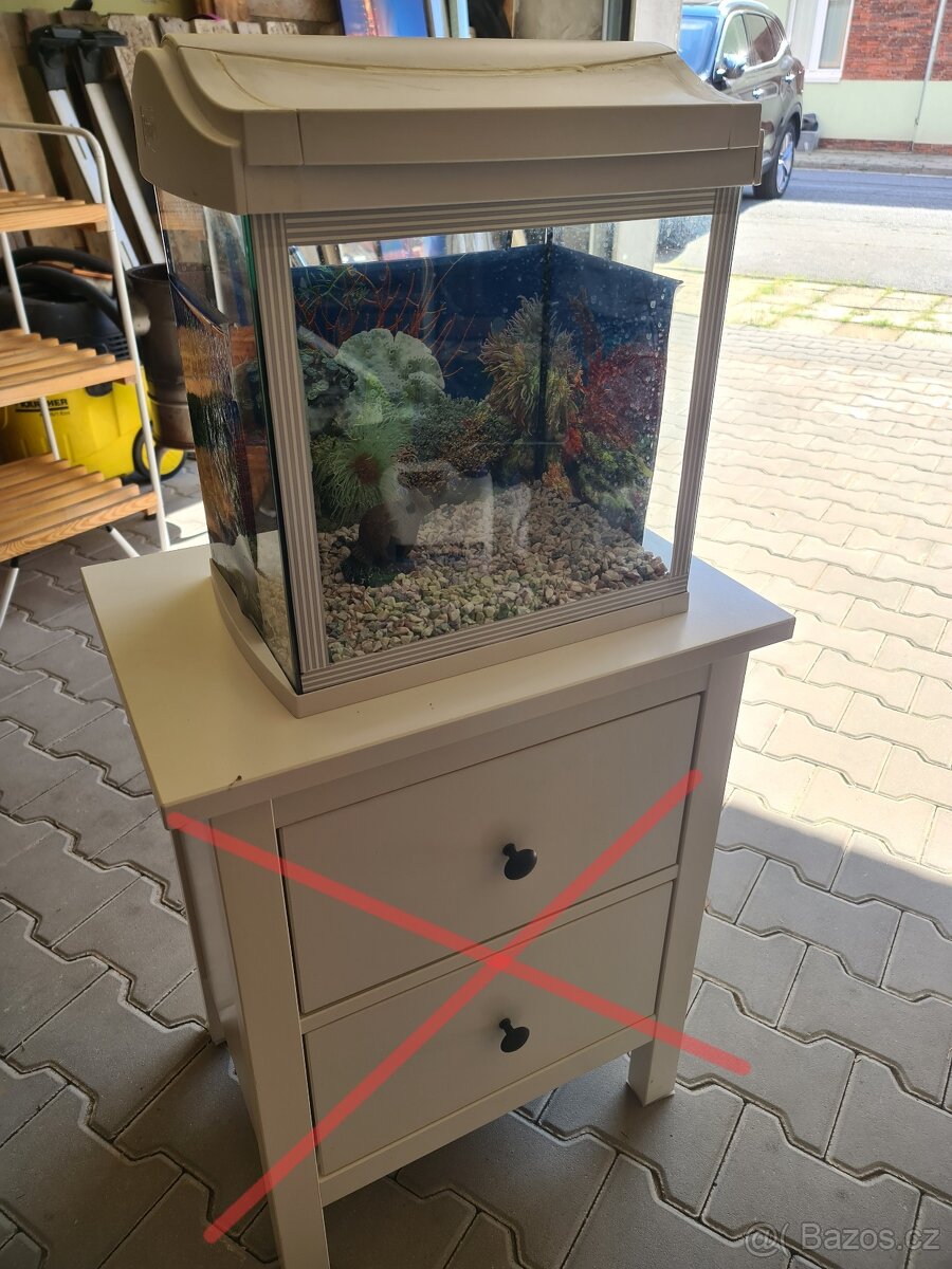 Akvárko s osvětlením, 28l - komplet
